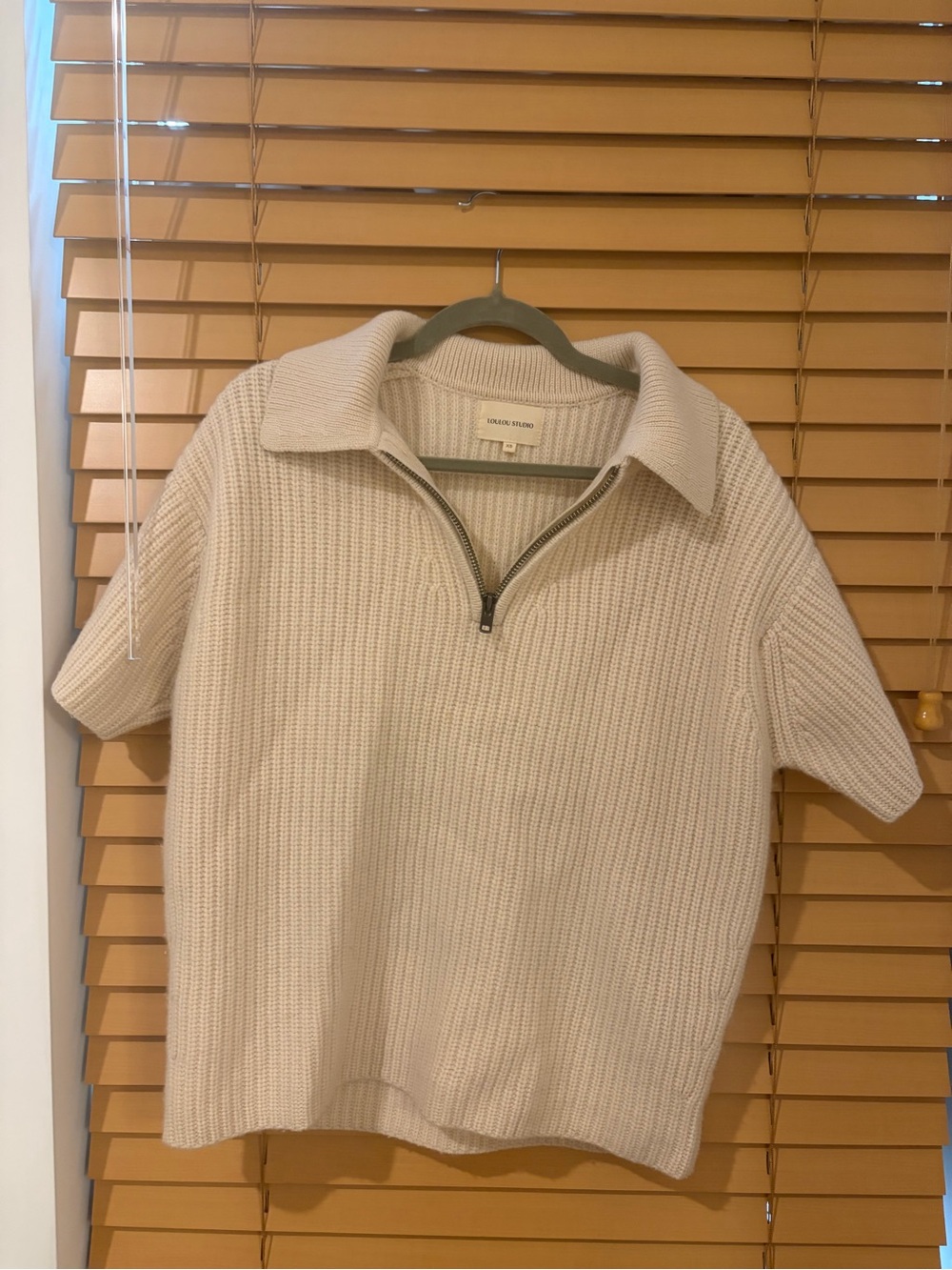 Loulou de saison cashmere v neck zip up sweater